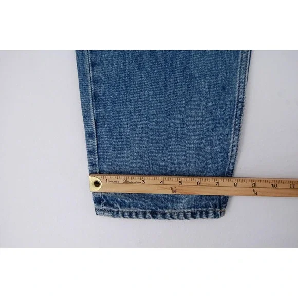 Everlane Men's Relaxed Jeans in Blue - Picture 13 of 14